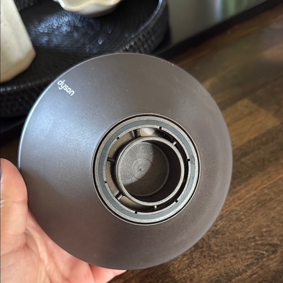 Dyson Diffuser Attachment - Picture 3 of 3